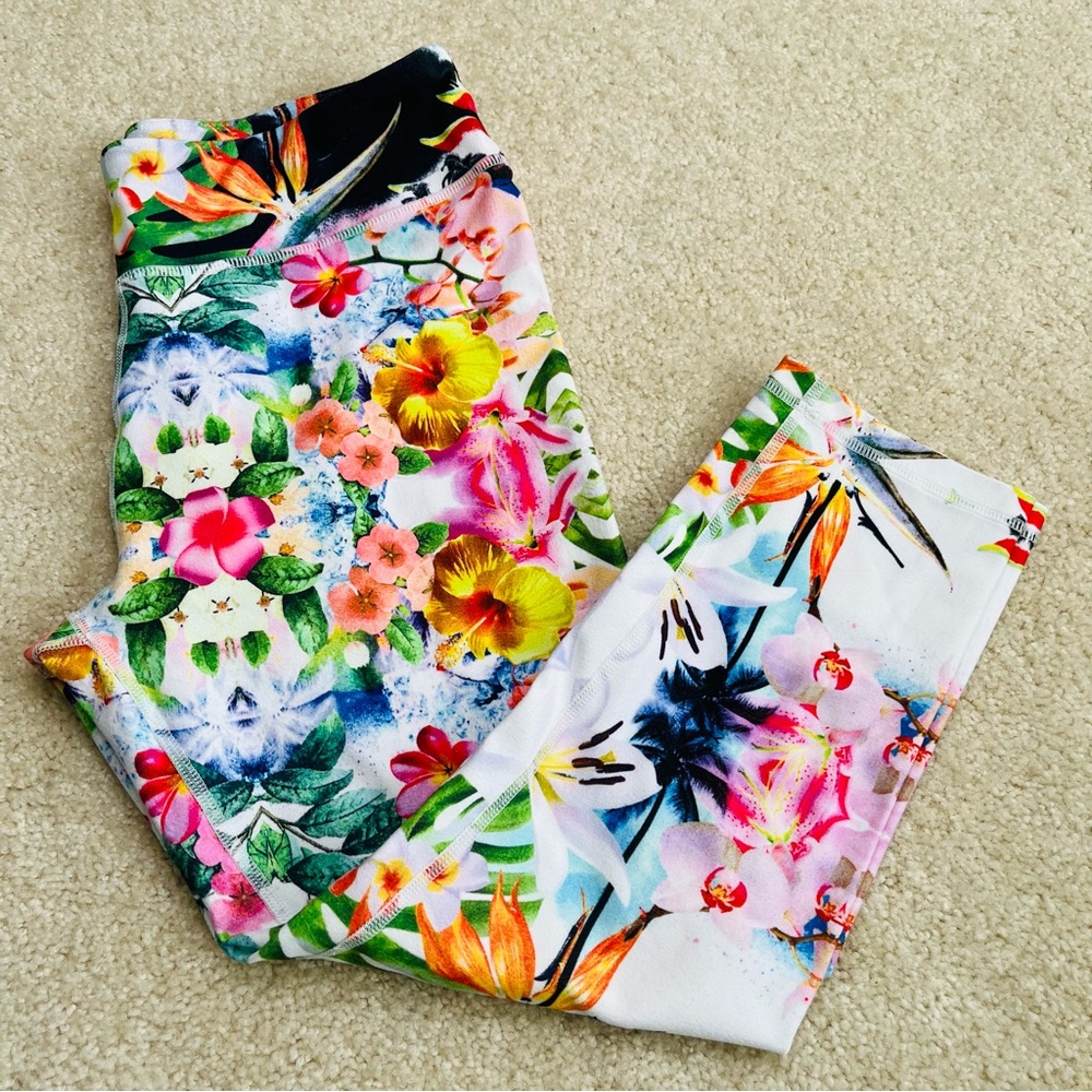 Nanette LePore Floral Crop Leggings